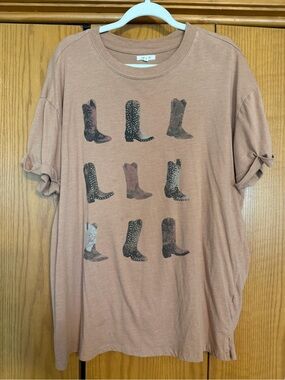 Maurices Dusty Rose Western Boot Graphic Tee